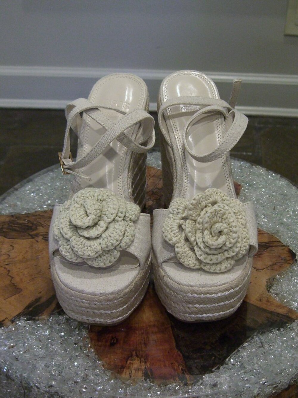 NIB ASOS DESIGN TASHA NATURAL CROCHET FLOWER ESPADRILLES SHOES 7.5M